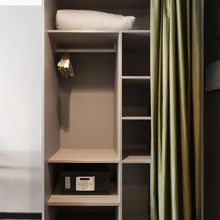 Nest Style Hotel