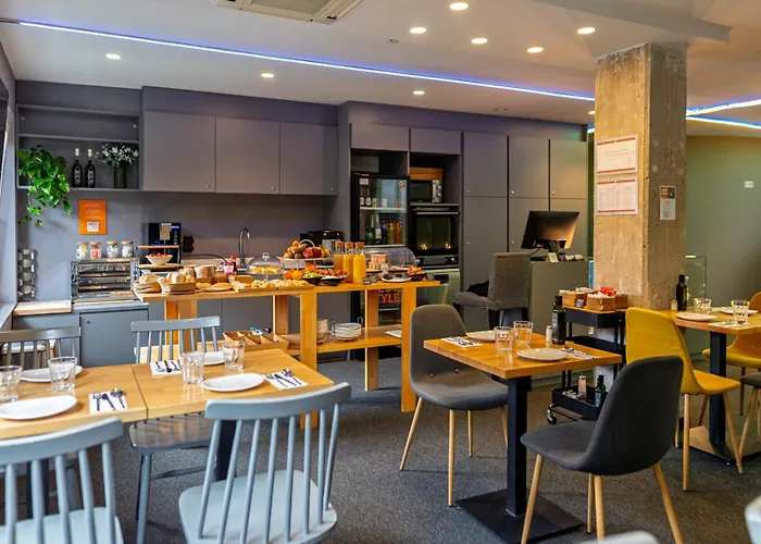 Nest Style Hotel