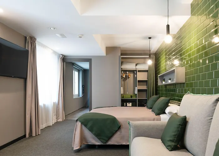 Nest Style 3* Valencie