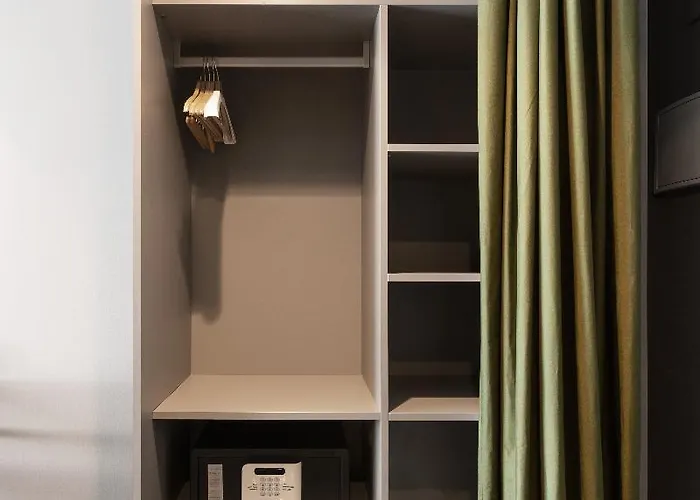 Nest Style Hotel