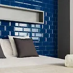 Nest Style 3* Valence