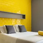 Hotel Nest Style Valence