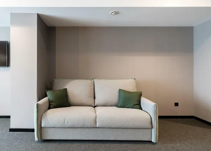 Nest Style Hotel 3*